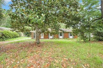 2 Las Tunas Cir in Savannah, GA - Foto de edificio - Building Photo