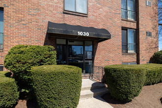 1030 Bennington ST in East Boston, MA - Foto de edificio - Building Photo