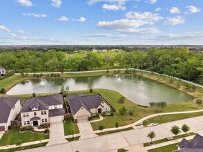 4227 Carol Ridge Dr in Sugar Land, TX - Building Photo - Building Photo