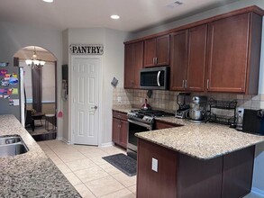 7007 Pebble Pl Ct in Richmond, TX - Foto de edificio - Building Photo