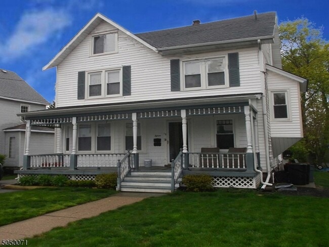 property at 15 Washburn Pl