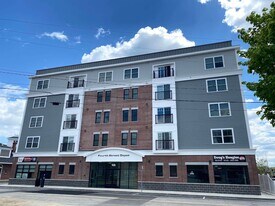 10 4th St, Unit 401 in Dover, NH - Building Photo