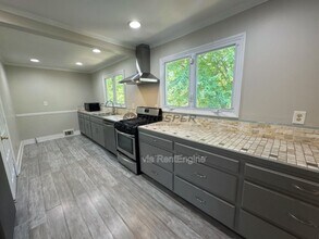 20 Sir Abbott St in Greenville, SC - Building Photo - Building Photo