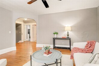 30 Shepard St in Rochester, NY - Foto de edificio - Building Photo