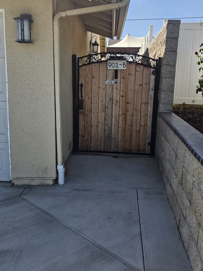 property at 901 Carlson Dr