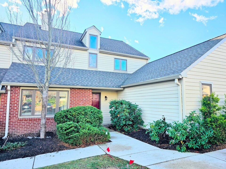 11 Ingham Way in New Hope, PA - Foto de edificio