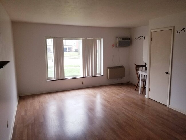 Kamms Premiere Apartments