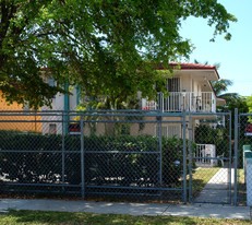 1450 NW 1st St Apartments