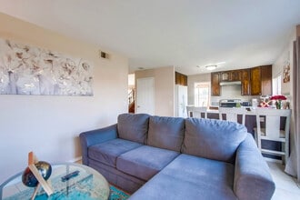 6434 Bullock Dr, Unit SI ID1465019P in San Diego, CA - Foto de edificio - Building Photo