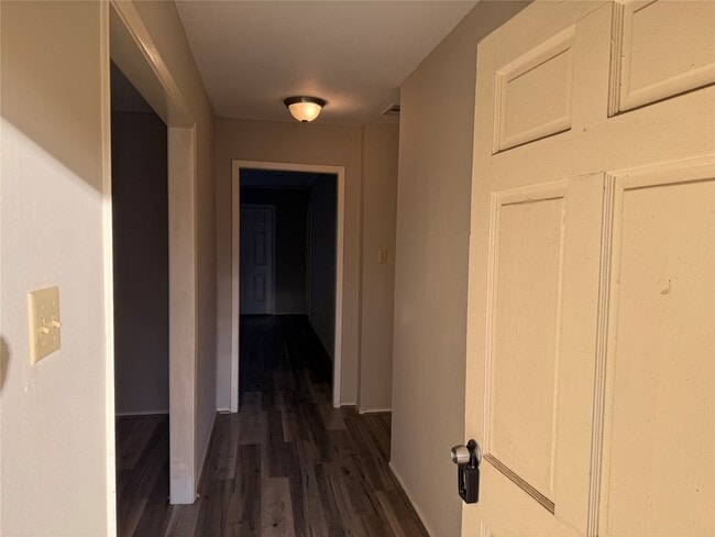 property at 11735 N Willowdale Cir