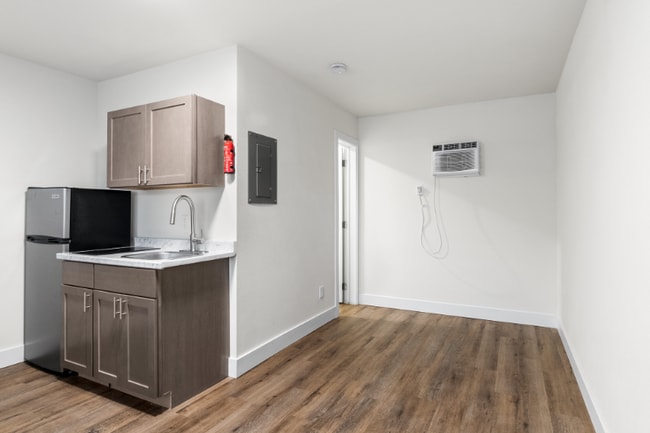 901 N Gaskill St in Huntsville, AR - Building Photo - Building Photo