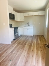 720 El Vecino Ave in Modesto, CA - Building Photo - Building Photo