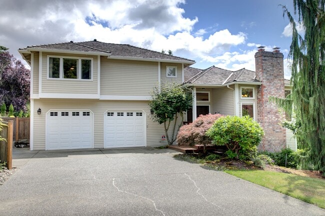 property at 5814 149th Ave SE