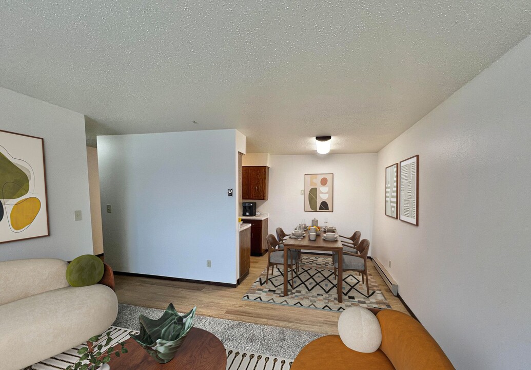 2321-20 1/2 20 1/2 Ave S in Fargo, ND - Building Photo