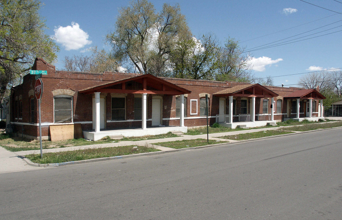 1815 E 37th Ave in Denver, CO - Foto de edificio