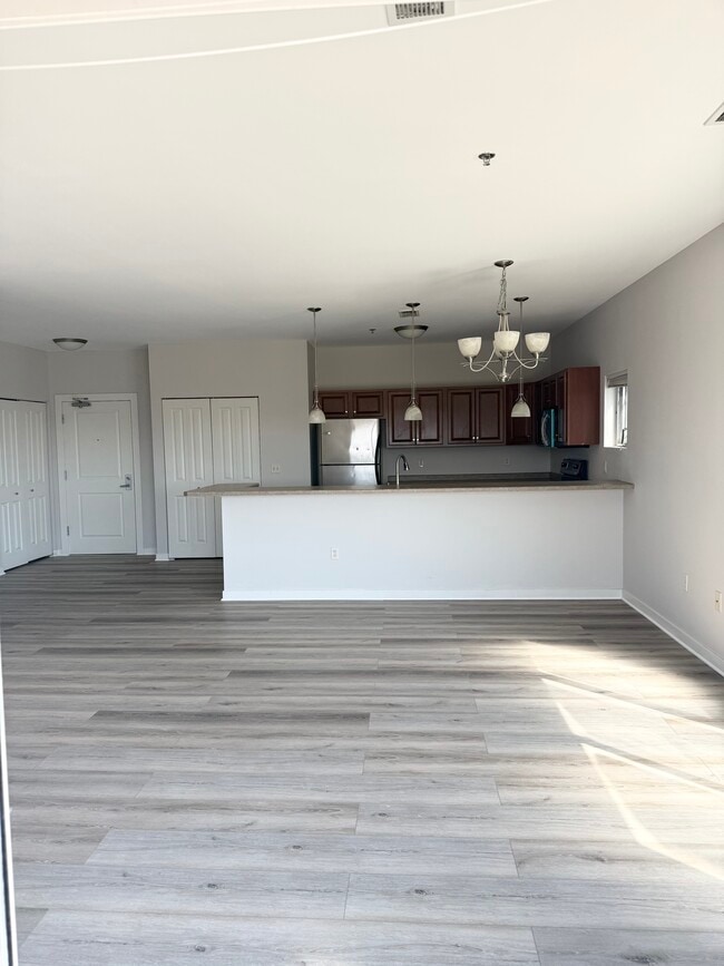 3540 Library Dr, Unit 303 in Cudahy, WI - Building Photo - Building Photo