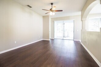 1645 The Oaks Blvd in Kissimmee, FL - Building Photo - Building Photo