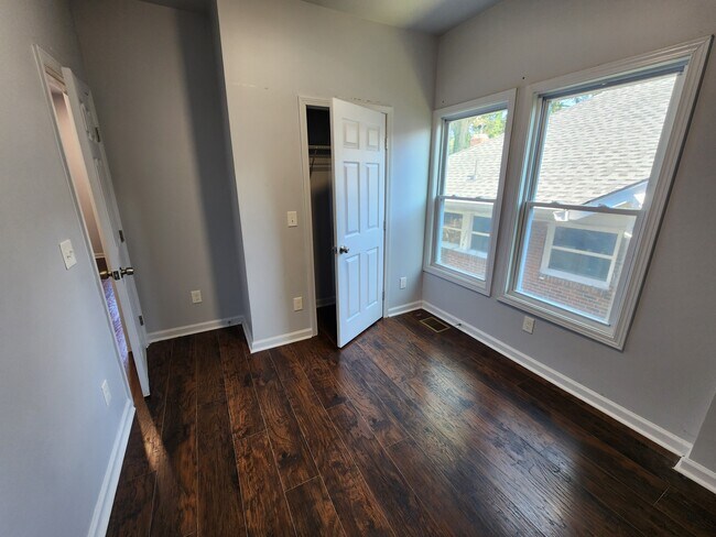 1519 Olympian Way SW in Atlanta, GA - Building Photo - Building Photo