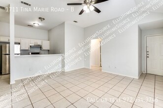 1711 Tina Marie Rd, Unit B in Arlington, TX - Building Photo - Building Photo