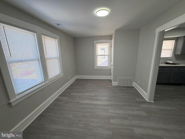 244 Mansion Ave in Audubon, NJ - Building Photo - Building Photo