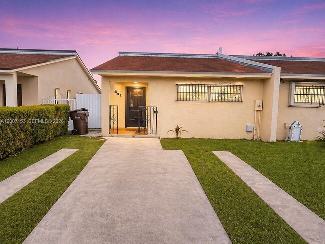 property at 881 W 37th St
