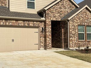 10517 Breezeway Dr in Cross Roads, TX - Building Photo - Building Photo