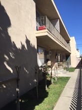 1624 Veteran Ave in Los Angeles, CA - Foto de edificio - Building Photo