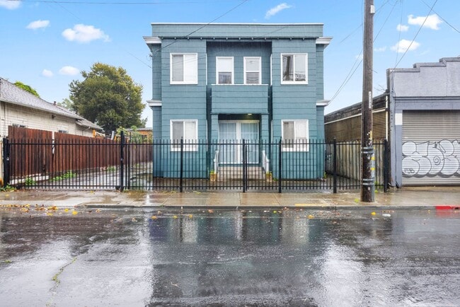 685 37th St in Oakland, CA - Building Photo - Building Photo