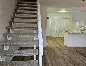 Elm View Apartments in Downey, CA - Building Photo - Building Photo