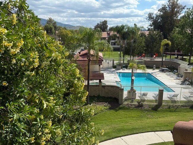 property at 28015 Sarabande Ln