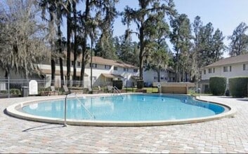 3760 NW 56th Pl in Gainesville, FL - Building Photo - Building Photo