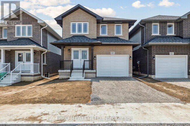 925 Bamford Ter in Peterborough, ON - Building Photo - Building Photo