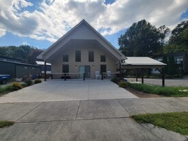 1443 Moody Farm Rd in Maggie Valley, NC - Building Photo