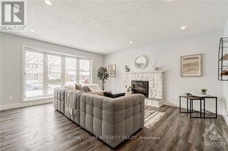 2636 Hickson Crescent in Ottawa, ON - Building Photo - Building Photo