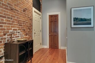 500 Jefferson St, Unit 2 in Lafayette, LA - Building Photo - Building Photo