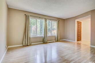 5039 Cypress Ave in Carmichael, CA - Building Photo - Building Photo