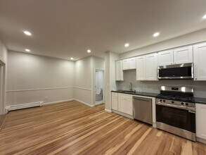 172 Putnam Ave, Unit 2 in Cambridge, MA - Foto de edificio - Building Photo