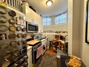 583 Beacon St, Unit 1 in Boston, MA - Building Photo - Building Photo