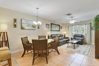 402 Fern St in Jupiter, FL - Building Photo - Building Photo