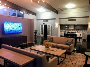 2760 Coconut Bay Ln in Sarasota, FL - Building Photo - Building Photo