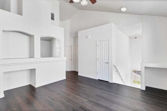 2458 Thunder Mountain Drive in Grand Junction, CO - Building Photo - Building Photo