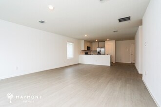 3048 Titan Spgs Dr in Saginaw, TX - Foto de edificio - Building Photo