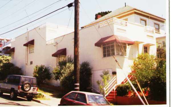 344 Howard Ave in Piedmont, CA - Building Photo