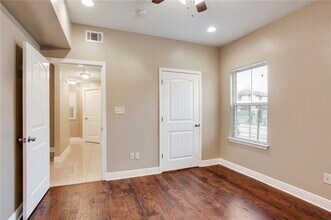 81 Carriage Ln in Destrehan, LA - Building Photo - Building Photo