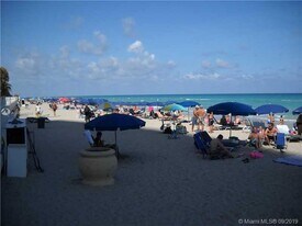 3901 S Ocean Dr, Unit 8L in Hollywood, FL - Building Photo