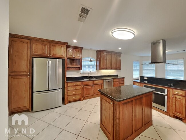 2113 Tippy Terrace in Edgecliff Village, TX - Building Photo - Building Photo