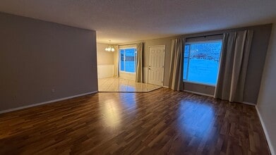 7720 Randamar Cir in Anchorage, AK - Building Photo - Building Photo