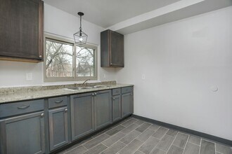 18492 Greenfield Rd in Detroit, MI - Building Photo - Building Photo