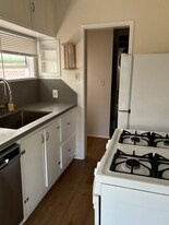 724 Crestmoore Pl in Los Angeles, CA - Building Photo