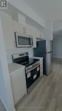 397-397 Codd's Rd in Ottawa, ON - Building Photo - Building Photo